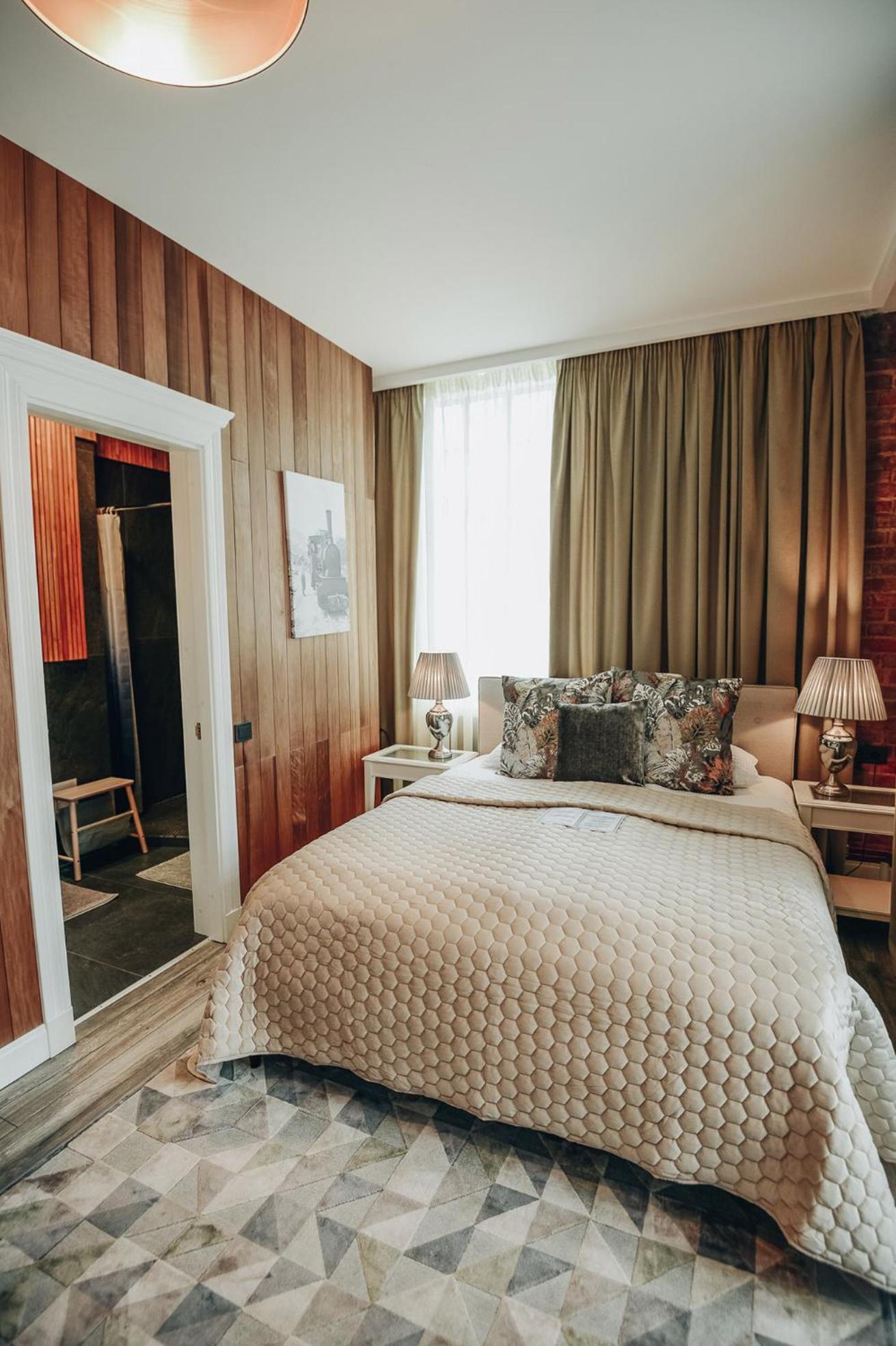 Bahnhofs Hotel Aluksne Phòng bức ảnh