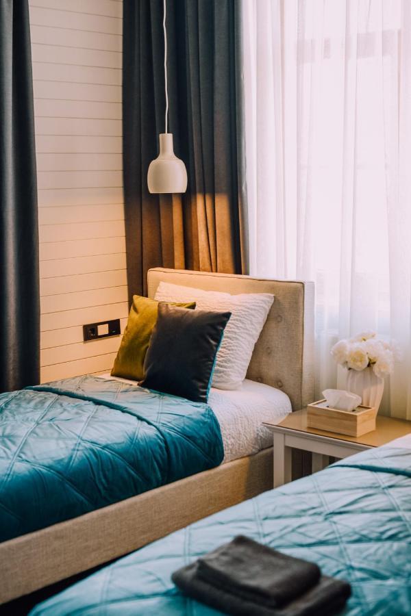 Bahnhofs Hotel Aluksne Ngoại thất bức ảnh