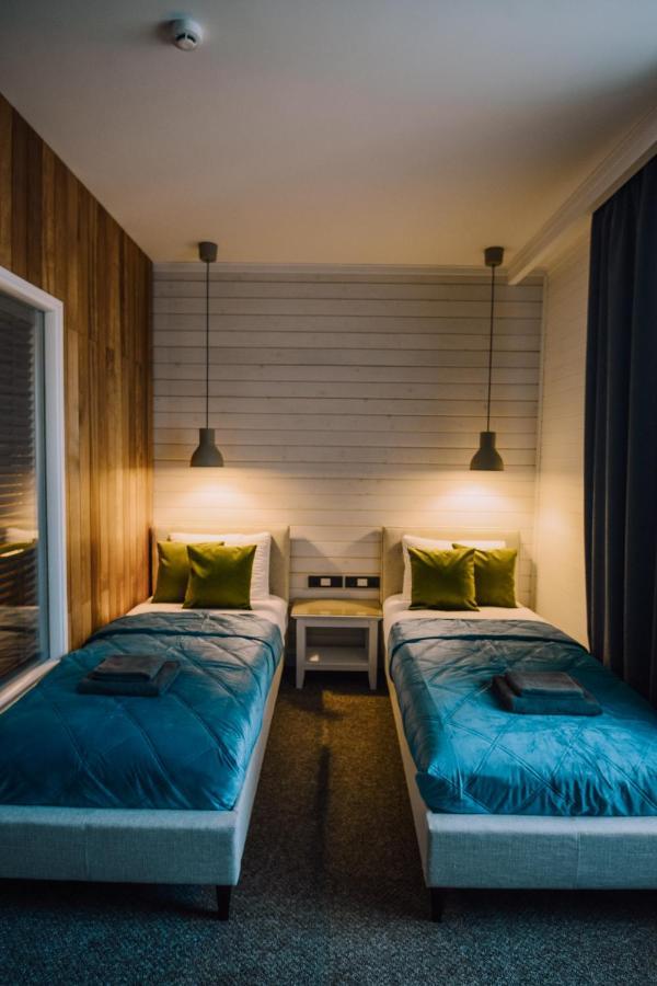 Bahnhofs Hotel Aluksne Ngoại thất bức ảnh